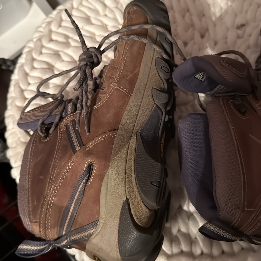 Women’s keen targhee 2 size 10 hiking boots purple accents - Picture 8 of 9
